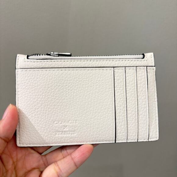 Last 1 ‼️Coach X Peanuts Zip Card Case CBM79 - Picture 2 of 5